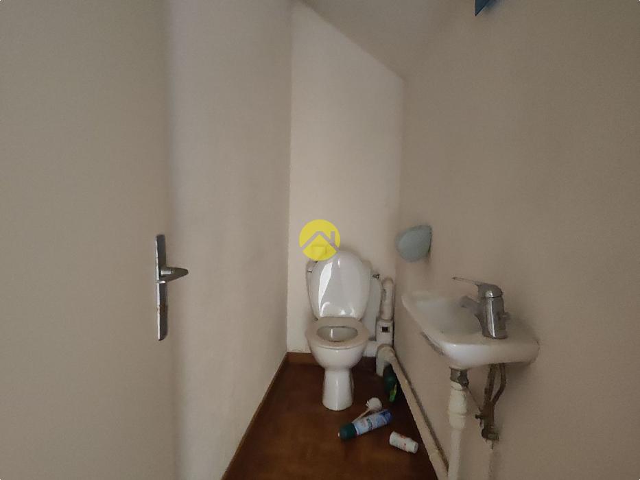 WHAT A BEAUTIFUL TINY HOUSE !