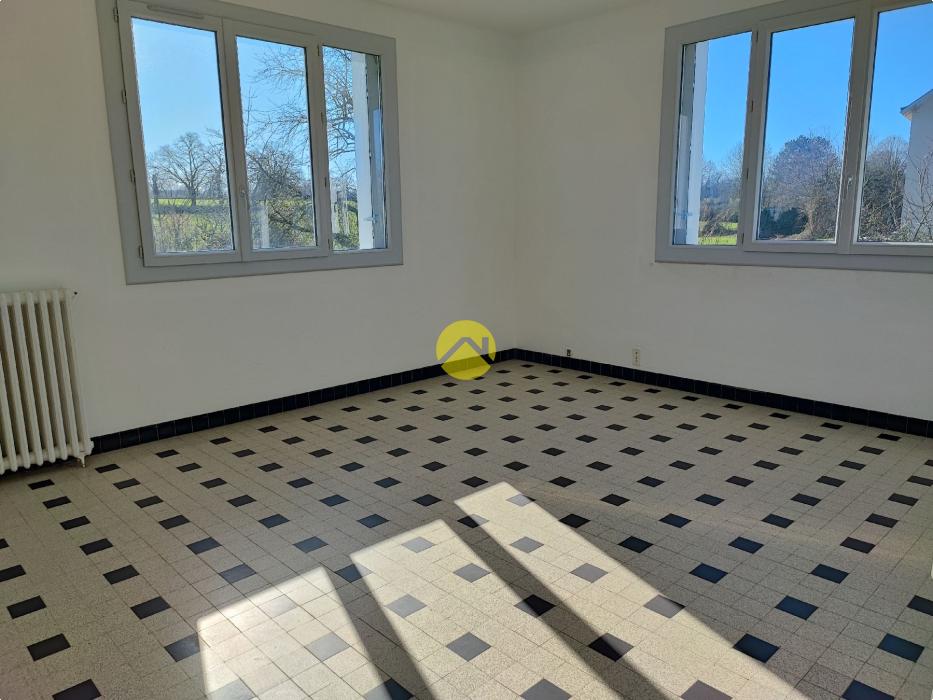 Pavillon de 75m²...