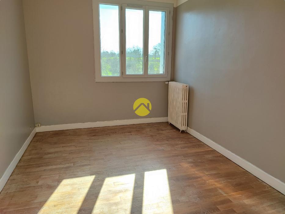 Pavillon de 75m²...