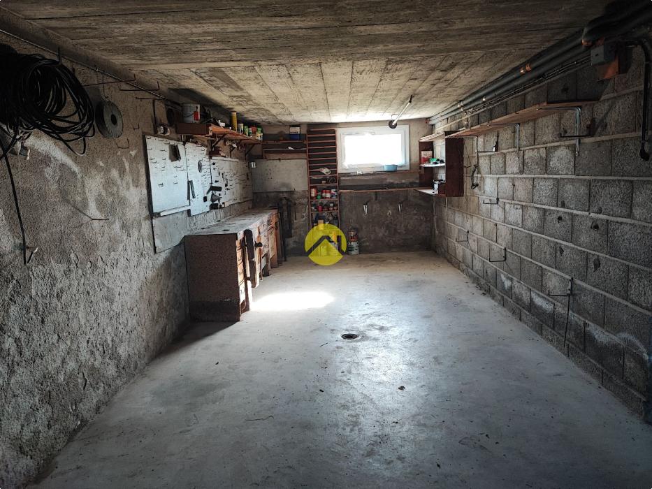 Pavillon de 75m²...