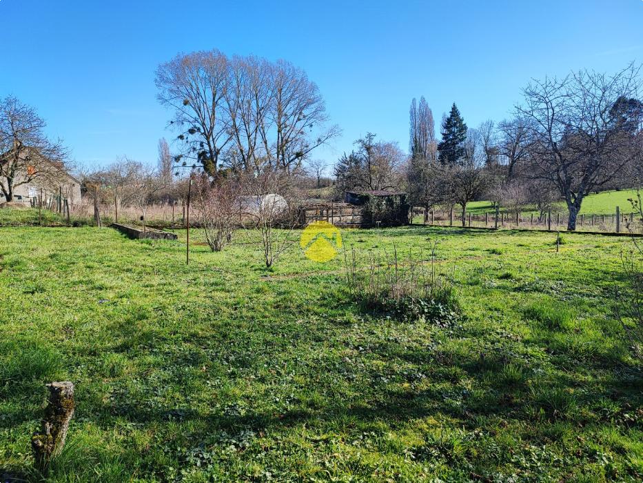 Pavillon de 75m²...