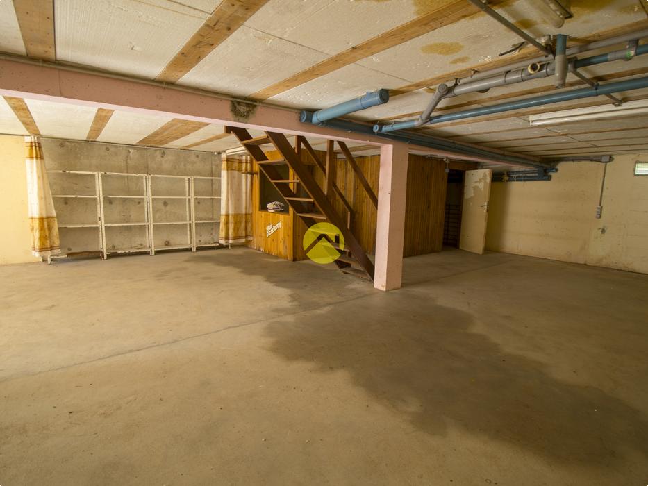 PAVILLON SUR GRAND TERRAIN