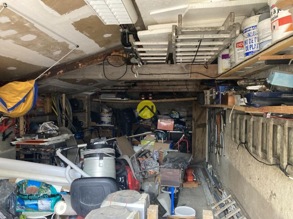 LONGERE ATYPIQUE 5 PIECES ET 1 HA