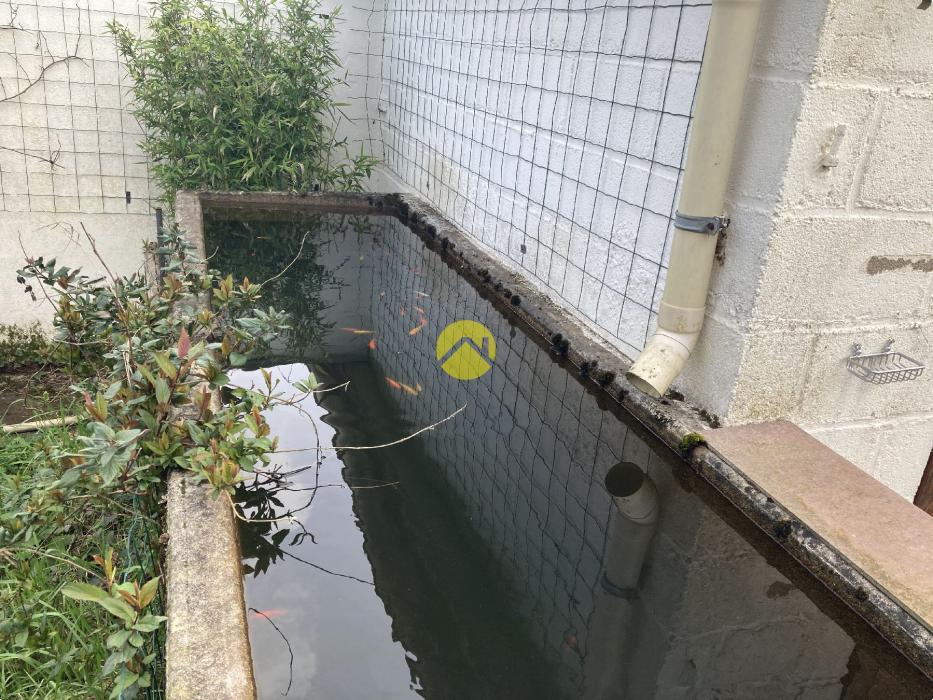 LONGERE ATYPIQUE 5 PIECES ET 1 HA