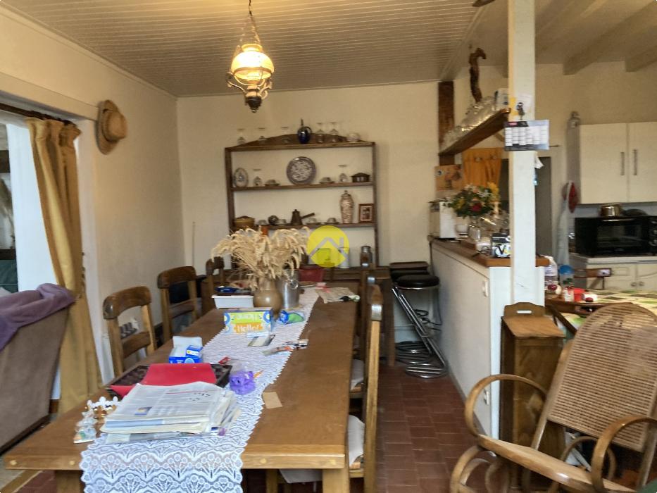 LONGERE ATYPIQUE 5 PIECES ET 1 HA