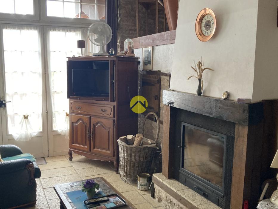 LONGERE ATYPIQUE 5 PIECES ET 1 HA