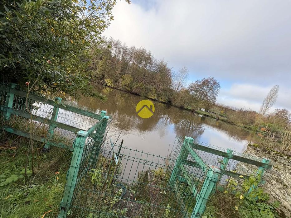 Maison avec vue sur la Creuse 