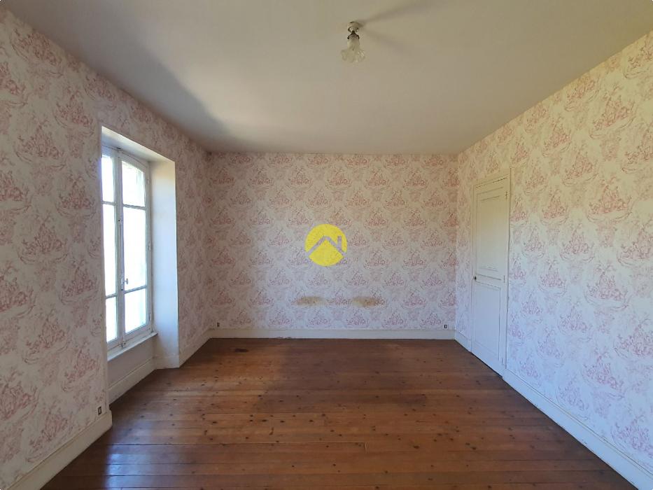 MAISON DE CARACTERE AU CALME