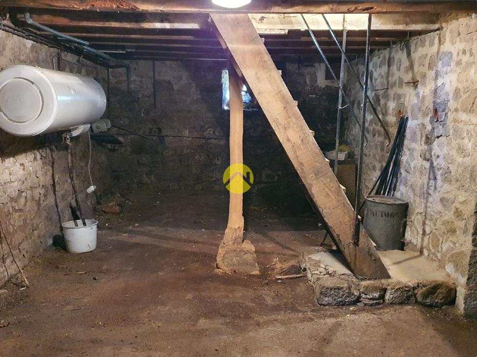 MAISON DE CARACTERE AU CALME