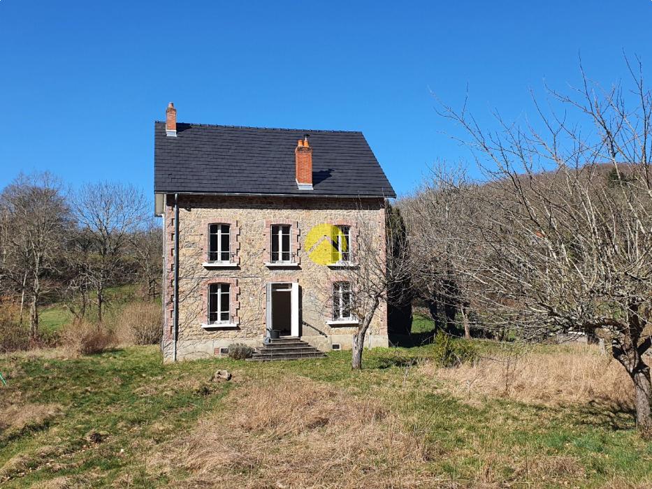 MAISON DE CARACTERE AU CALME