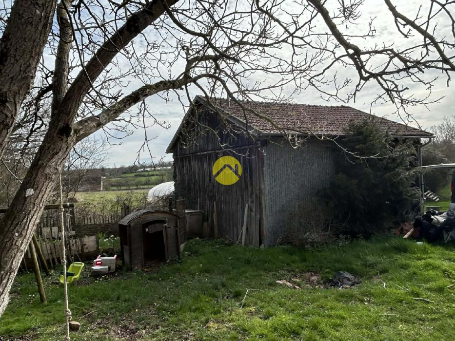 longère avec 4 ha de prairie