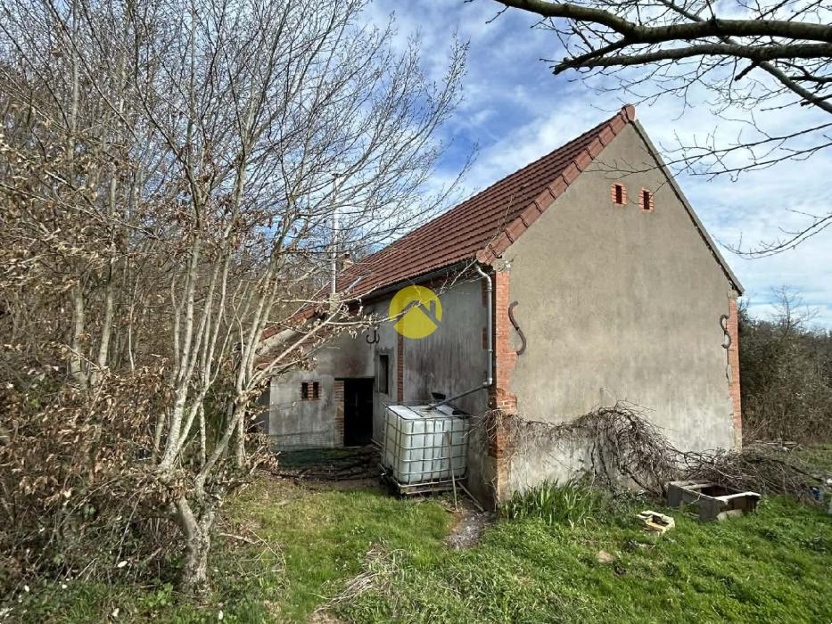 longère avec 4 ha de prairie