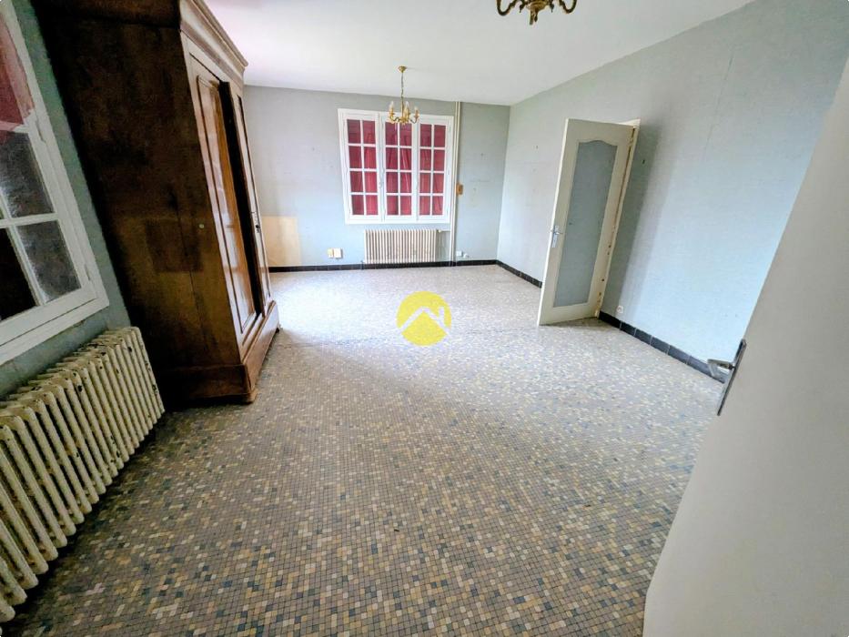 Maison 260m².7ch.Sous-sol.sur2400m²