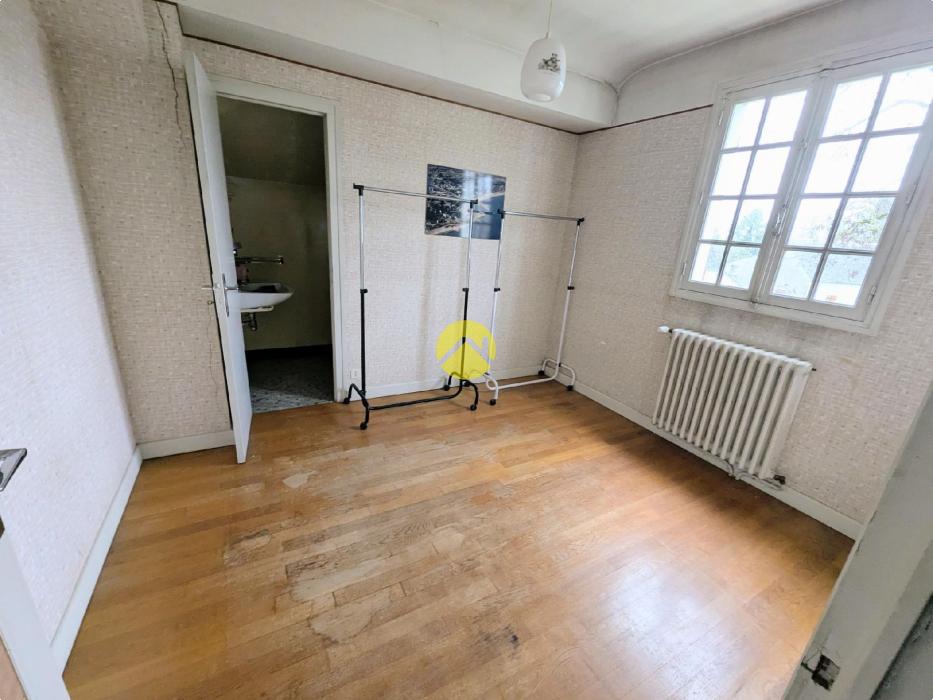 Maison 260m².7ch.Sous-sol.sur2400m²
