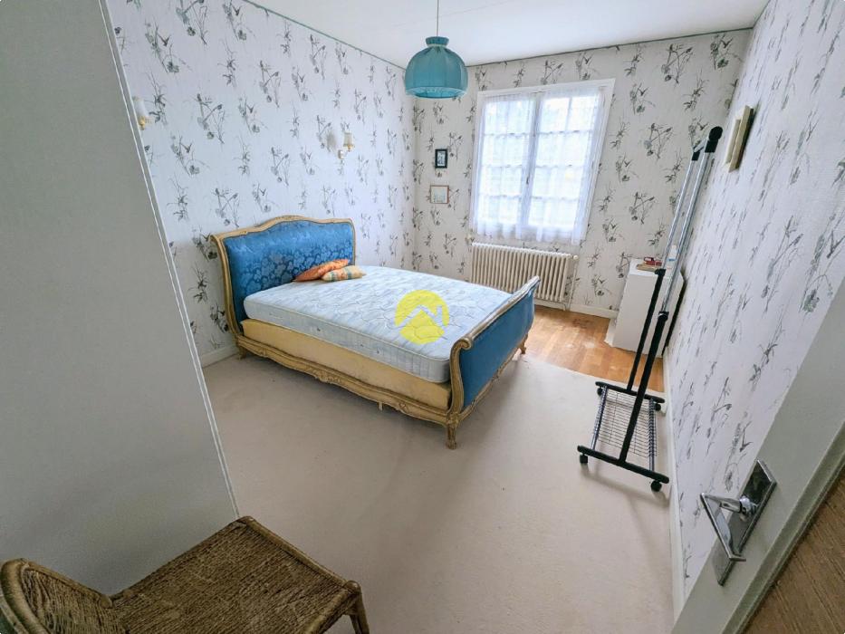 Maison 260m².7ch.Sous-sol.sur2400m²