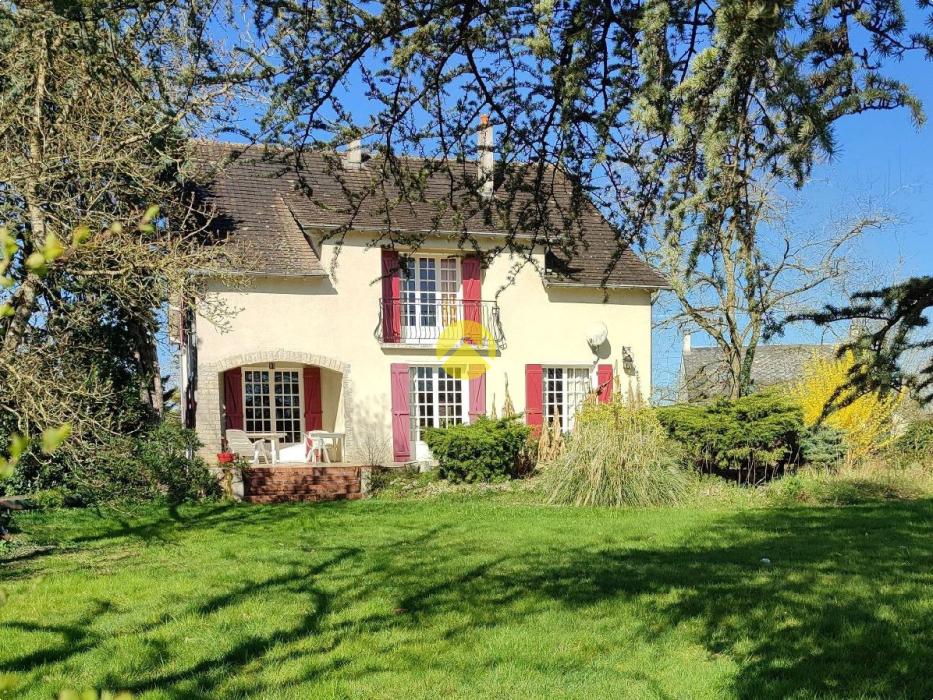 Maison 260m².7ch.Sous-sol.sur2400m²