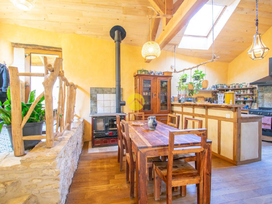 Maison charmante avec atelier