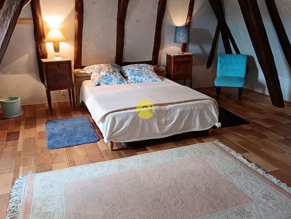 BELLE LONGERE BEAUCOUP DE CACHET