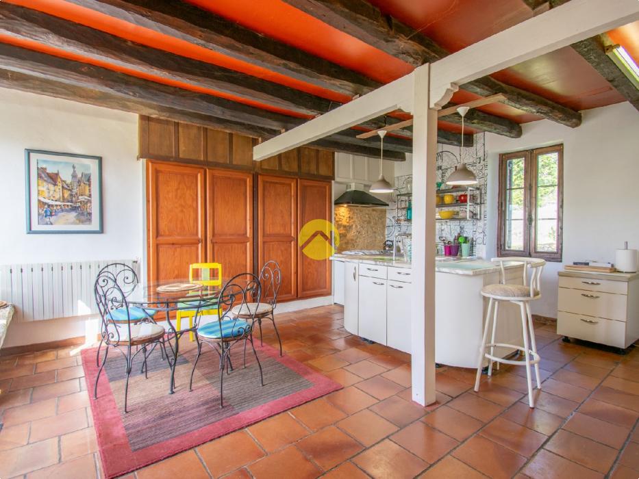 BELLE LONGERE BEAUCOUP DE CACHET