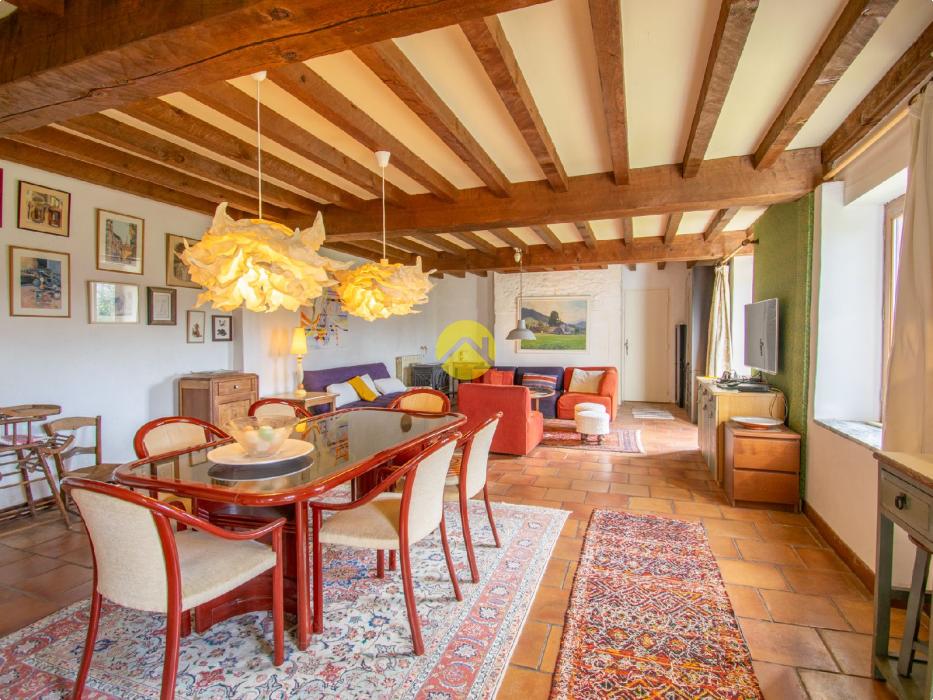 BELLE LONGERE BEAUCOUP DE CACHET