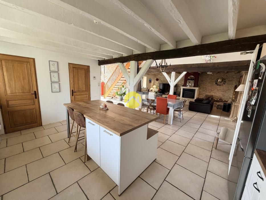 Maison rénovée avec piscine