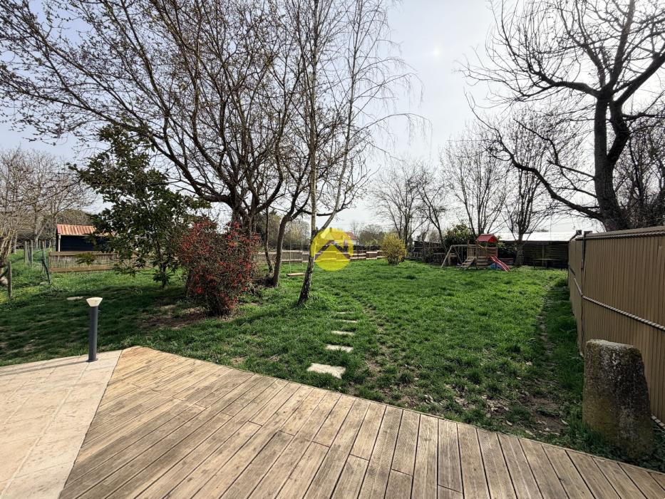 Maison rénovée avec piscine