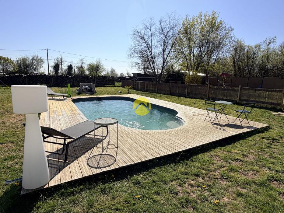 Maison rénovée avec piscine