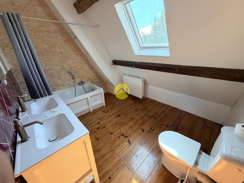 Maison rénovée avec piscine