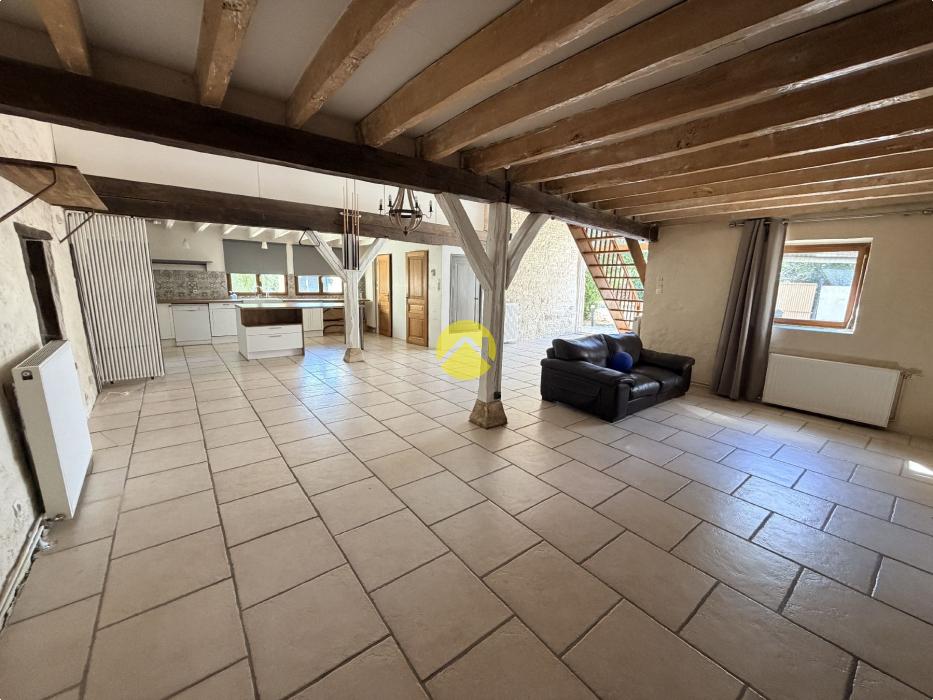 Maison rénovée avec piscine