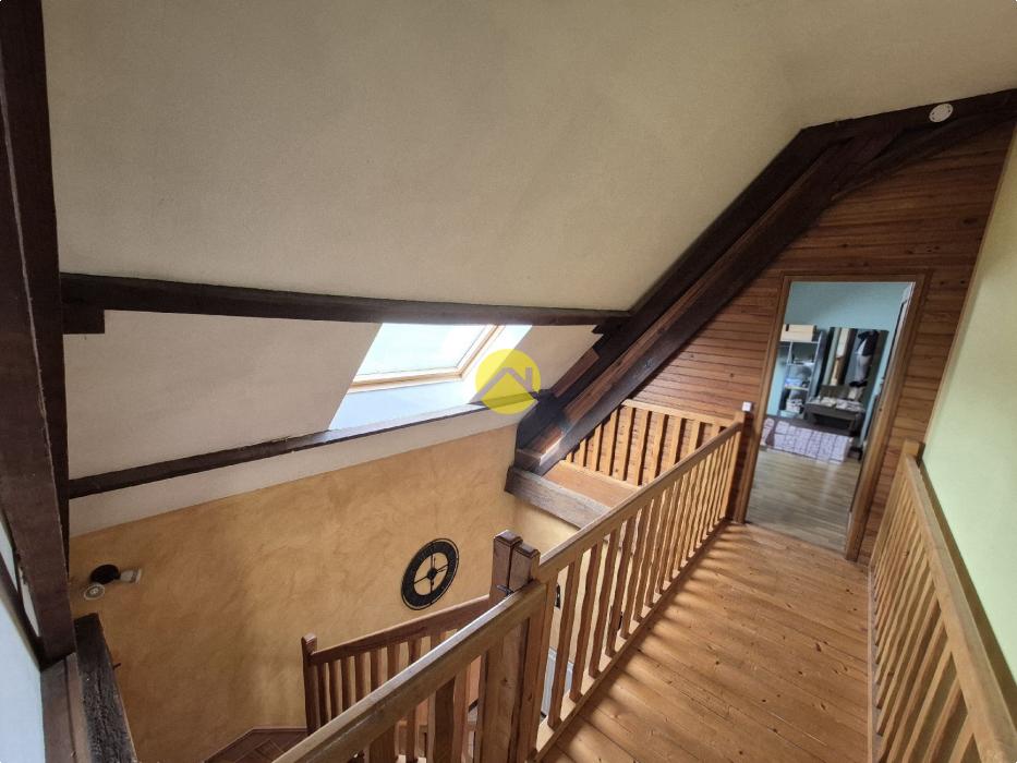  MAISON 200M² AVEC GRAND TERRAIN 