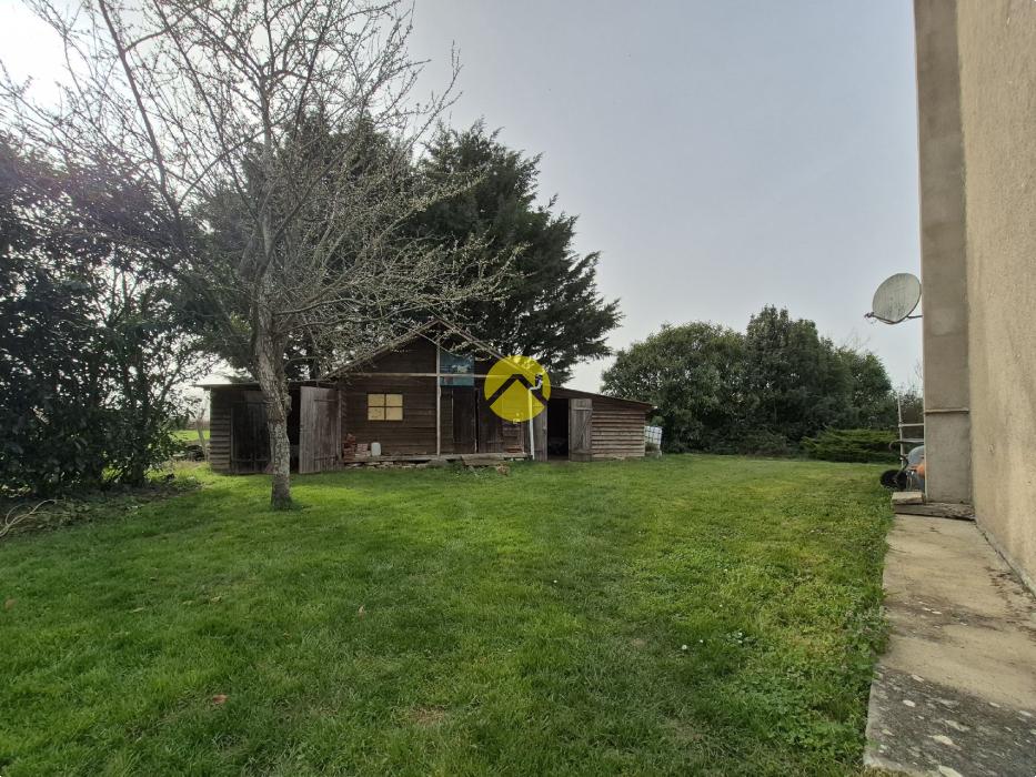  MAISON 200M² AVEC GRAND TERRAIN 