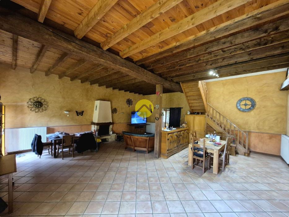  MAISON 200M² AVEC GRAND TERRAIN 