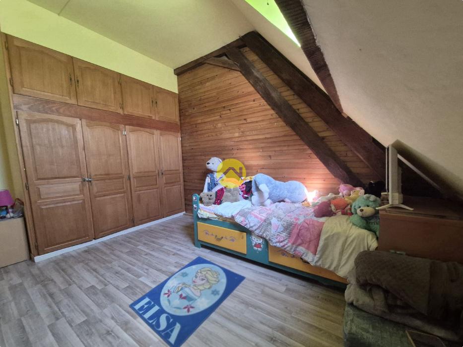  MAISON 200M² AVEC GRAND TERRAIN 