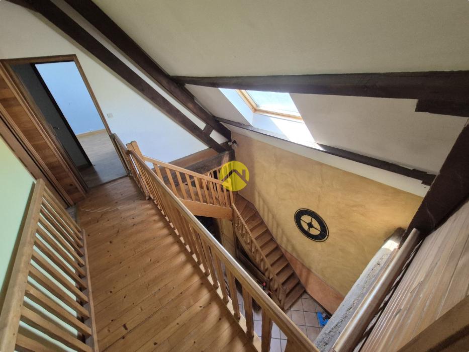  MAISON 200M² AVEC GRAND TERRAIN 