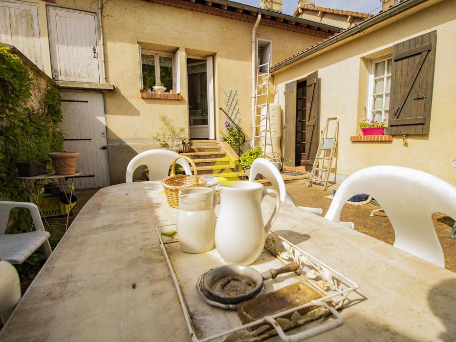 MAISON MITOYENNE DE CHARME