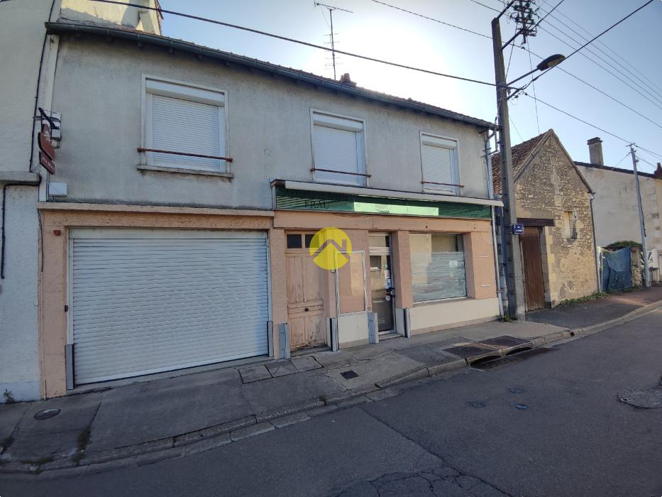 IMMEUBLE + PARKING + GARAGE