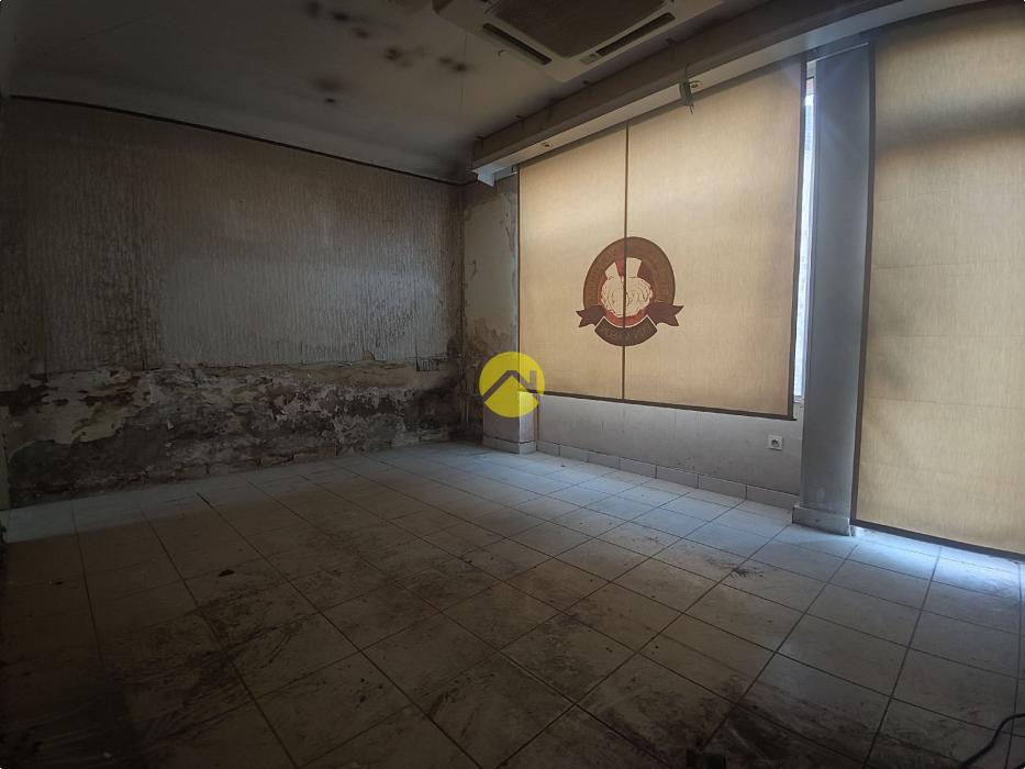 IMMEUBLE + PARKING + GARAGE