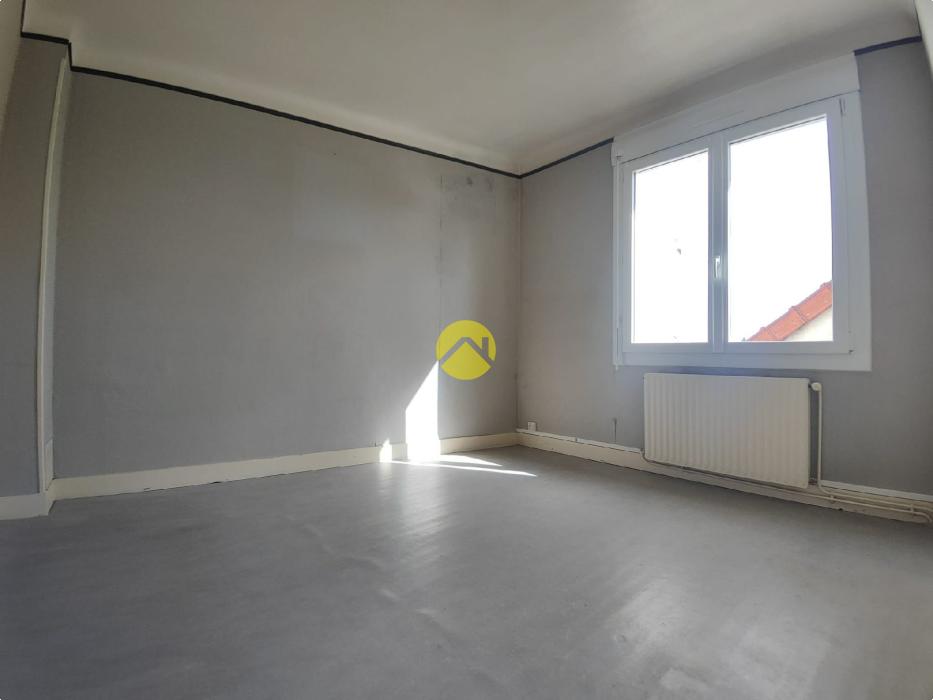 IMMEUBLE + PARKING + GARAGE