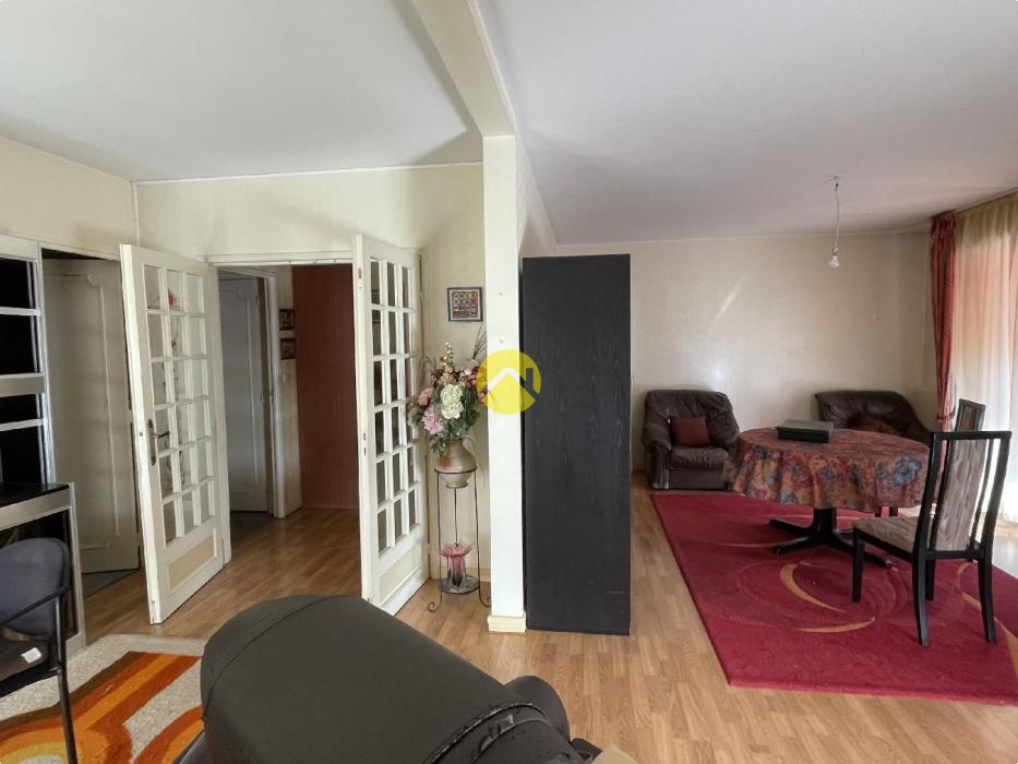 APPARTEMENT  PRES FLEURIS