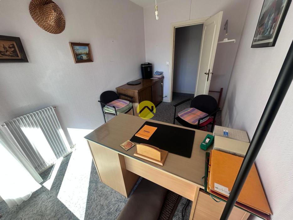 APPARTEMENT  PRES FLEURIS