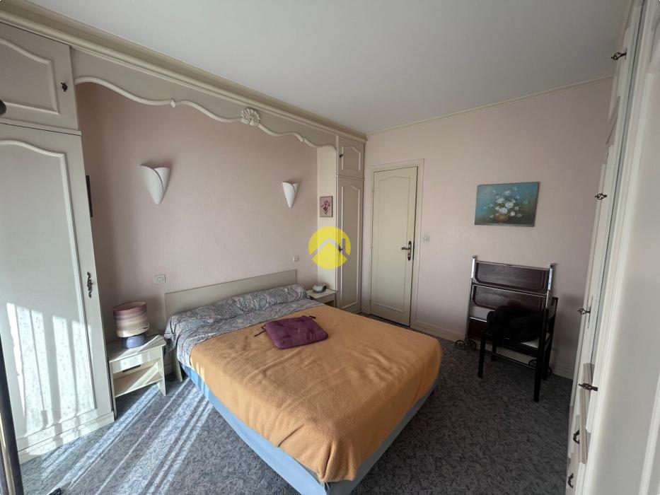 APPARTEMENT  PRES FLEURIS