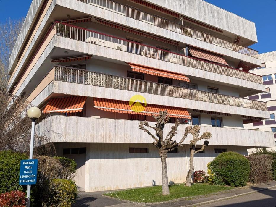 Apt 103m².3 ch.garage