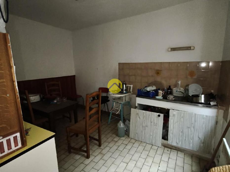 Jolie ville bordé par la Creuse