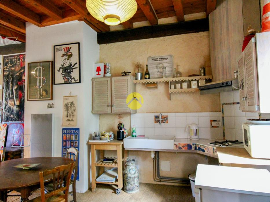 Galerie d'art avec appartement 1ch