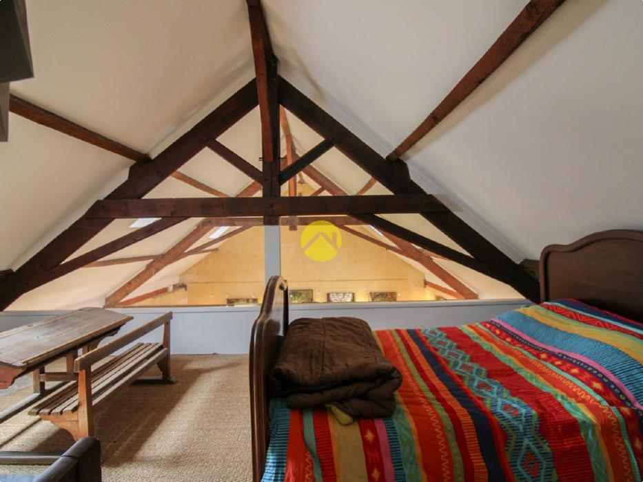 Galerie d'art avec appartement 1ch