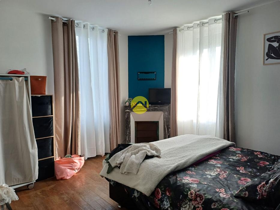 MAISON 90 M2 Terrain et garage