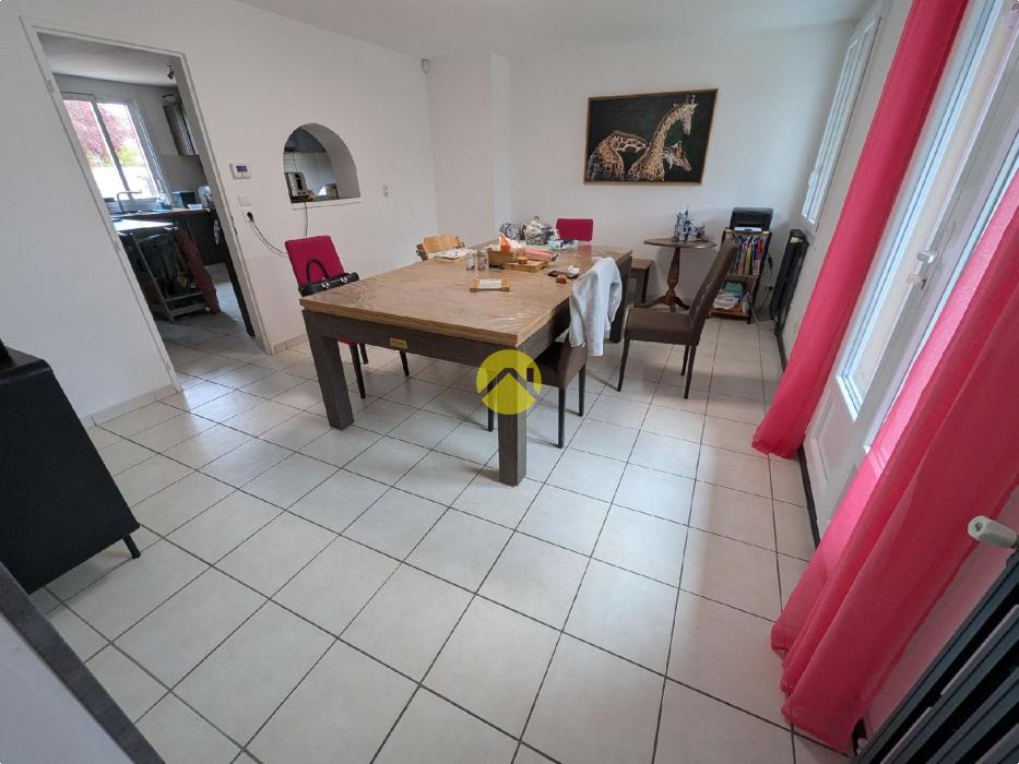 Maison 6 pièces.4 ch.véranda.garage