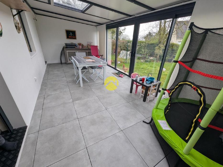 Maison 6 pièces.4 ch.véranda.garage