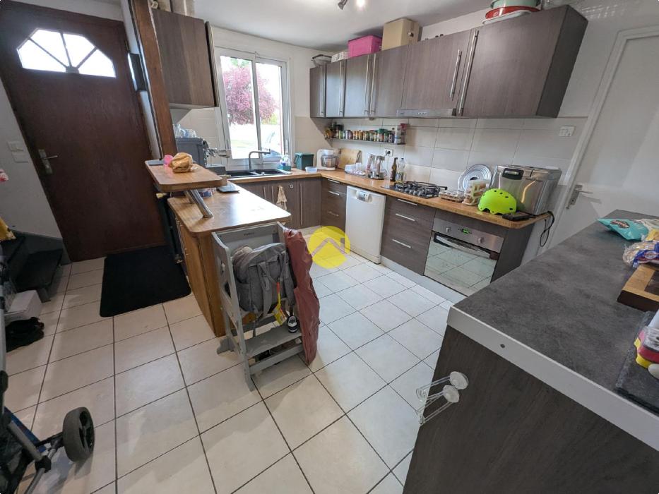 Maison 6 pièces.4 ch.véranda.garage