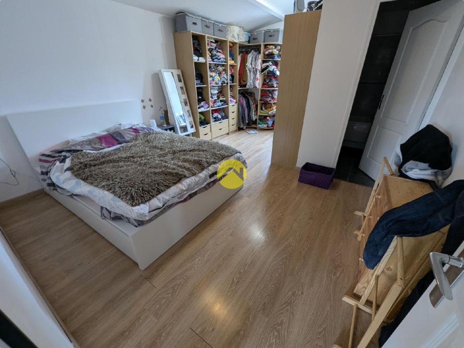 Maison 6 pièces.4 ch.véranda.garage